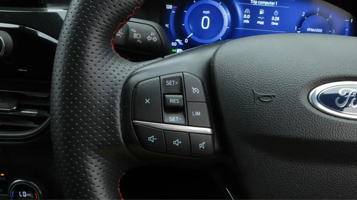 2021-ford-kuga-15-st-line-edition-big-21