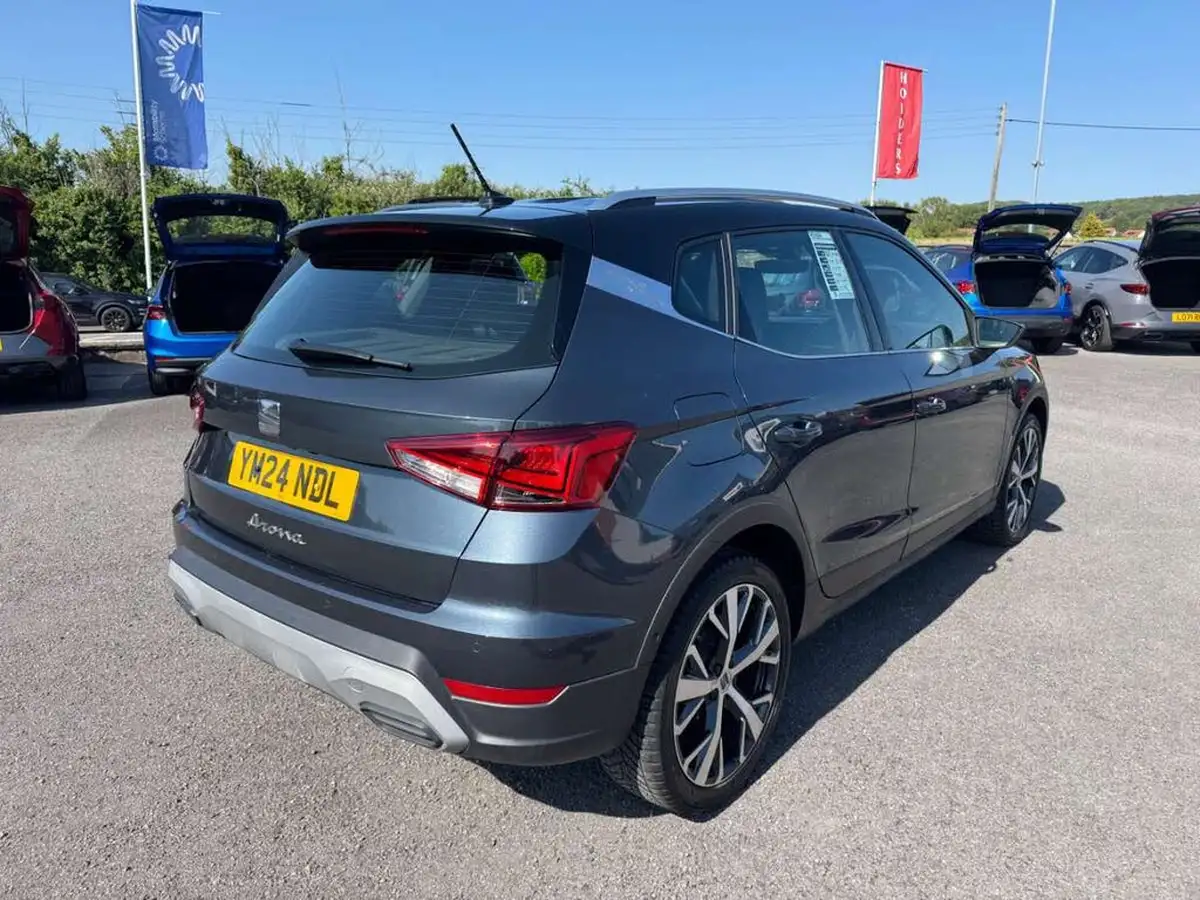 2024-seat-arona-10-tsi-xperience-lux-115ps-dsg-big-2