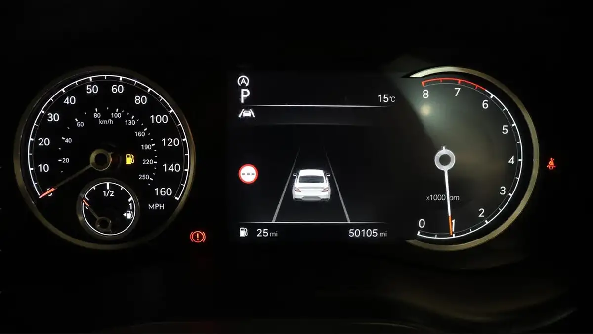 2022-genesis-g70-20-t-luxury-line-saloon-4d-big-10