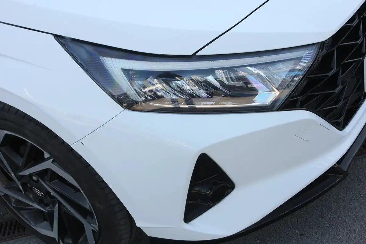 2021-hyundai-i20-10-t-gdi-premium-eclutch-imt-big-10