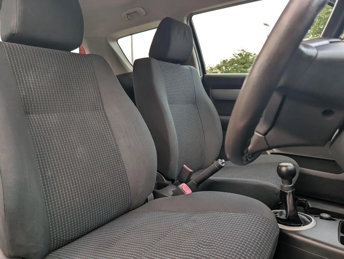 2008-suzuki-swift-15-glx-3d-big-14