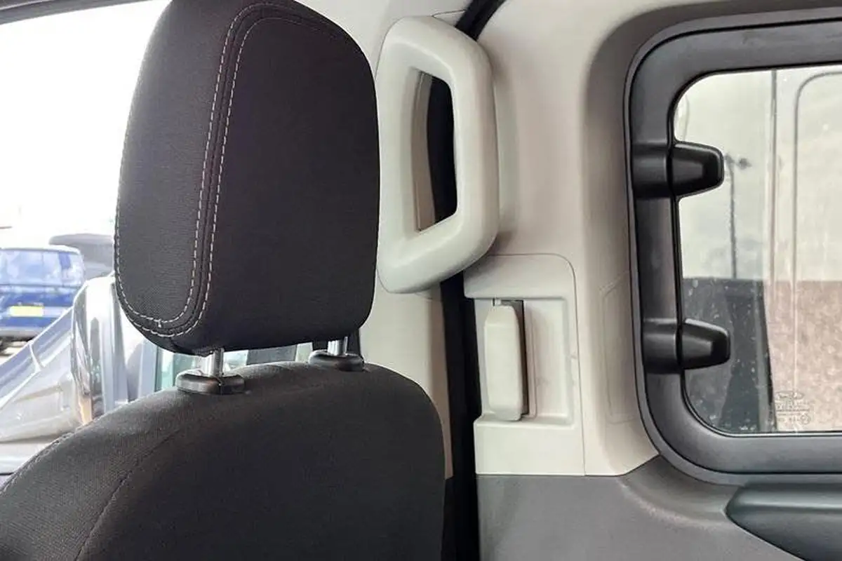 2023-ford-transit-custom-20tdci-320-l2h1-limited-170pseu6dt-double-cab-in-van-1997cc-auto-big-33