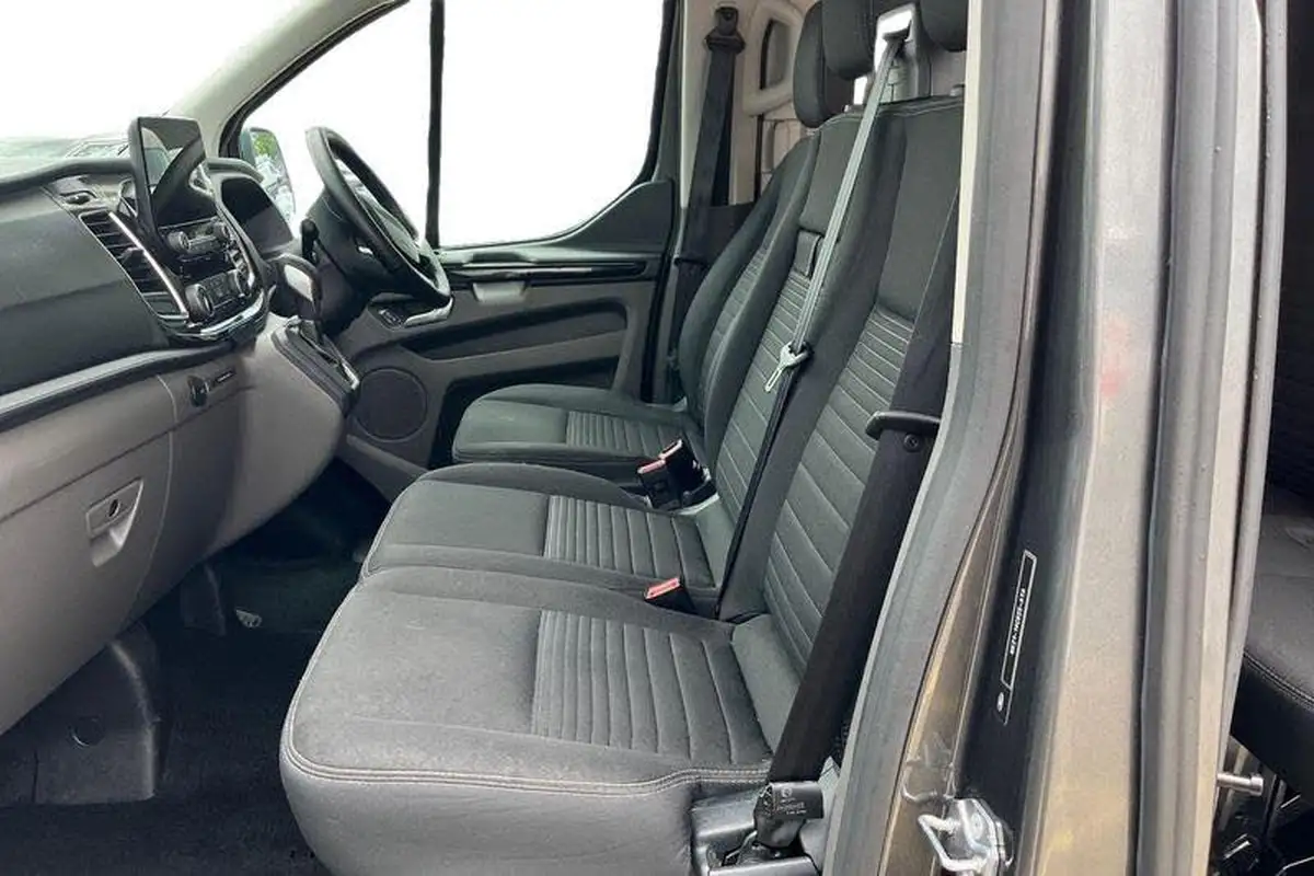 2023-ford-transit-custom-20tdci-320-l2h1-limited-170pseu6dt-double-cab-in-van-1997cc-auto-big-9