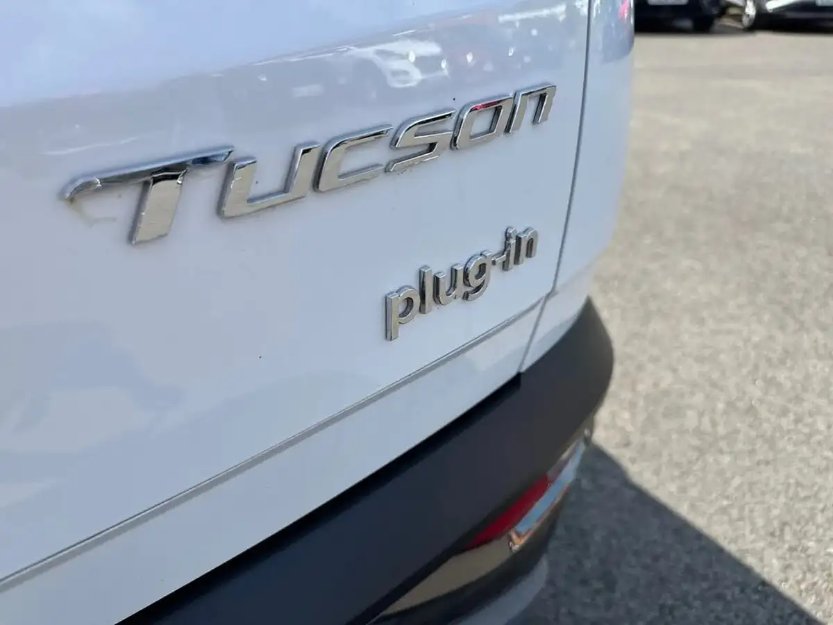 2023-hyundai-tucson-16-t-gdi-premium-265ps-4wd-phev-auto-big-19