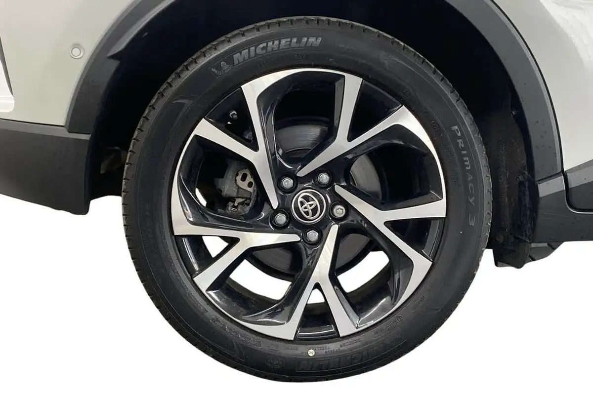 2020-toyota-c-hr-18-vvt-i-design-big-9