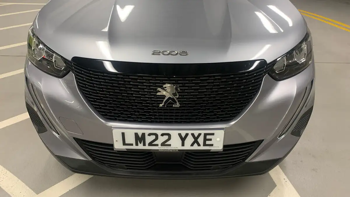 2022-peugeot-2008-suv-12-puretech-active-premium-big-44