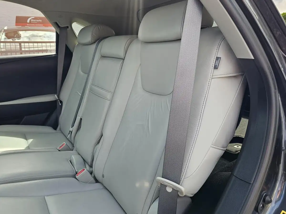 2011-lexus-rx-450h-35-se-i-4x4-big-68