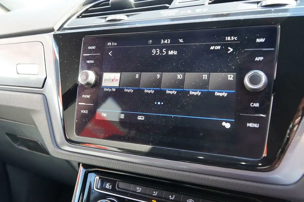 2019-volkswagen-touran-15-tsi-r-line-dsg-big-40