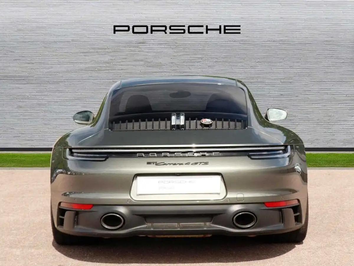 2022-porsche-911-30-carrera-4-gts-coupe-pdk-big-3
