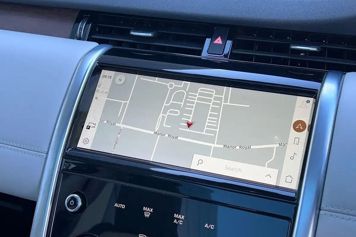 2022-land-rover-discovery-sport-20-p250-r-dynamic-hse-big-3