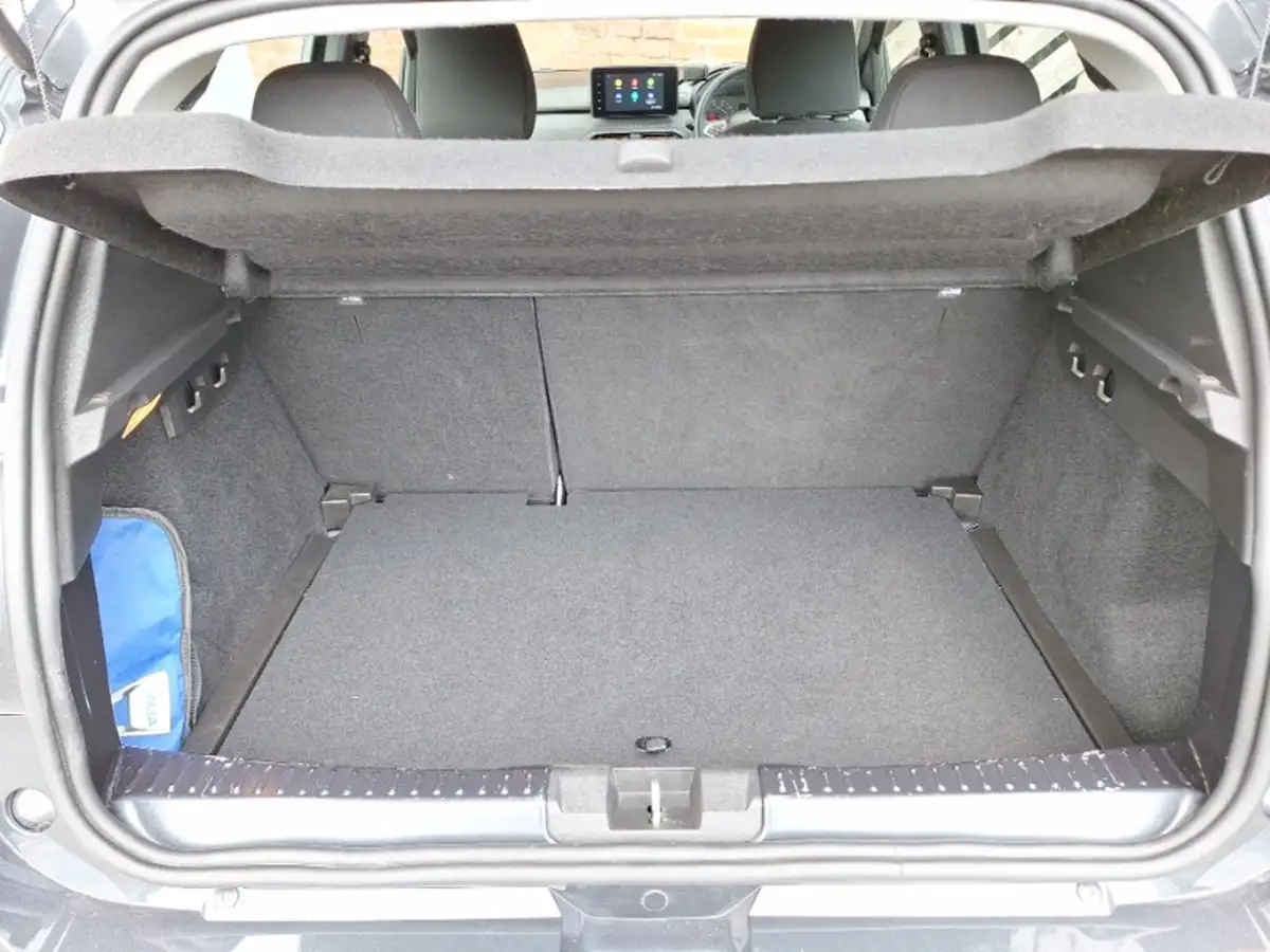 2020-suzuki-swift-12-dualjet-sz-t-90ps-1242cc-big-7