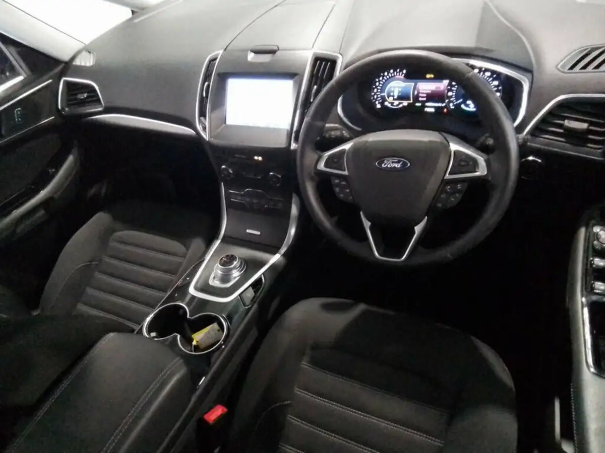 2022-ford-galaxy-25-titanium-big-2