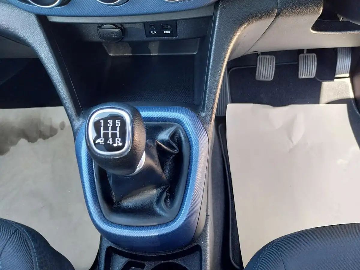 2016-hyundai-i10-10-se-big-12