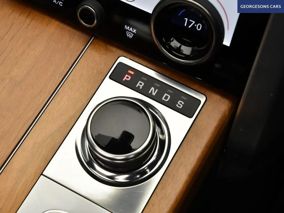 2019-land-rover-range-rover-30-sd-v6-autobiography-big-40
