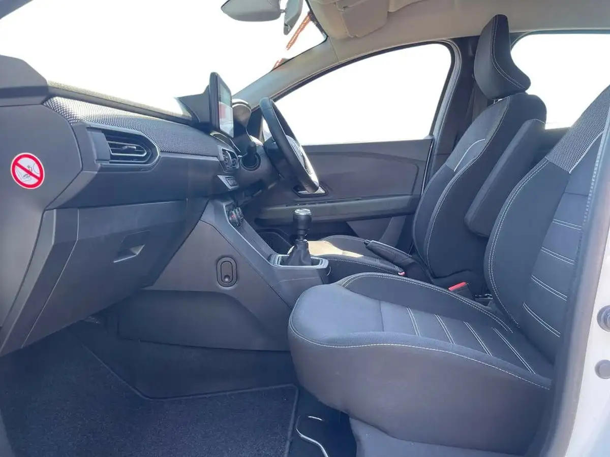 2022-dacia-sandero-10-tce-comfort-90bhp-big-9