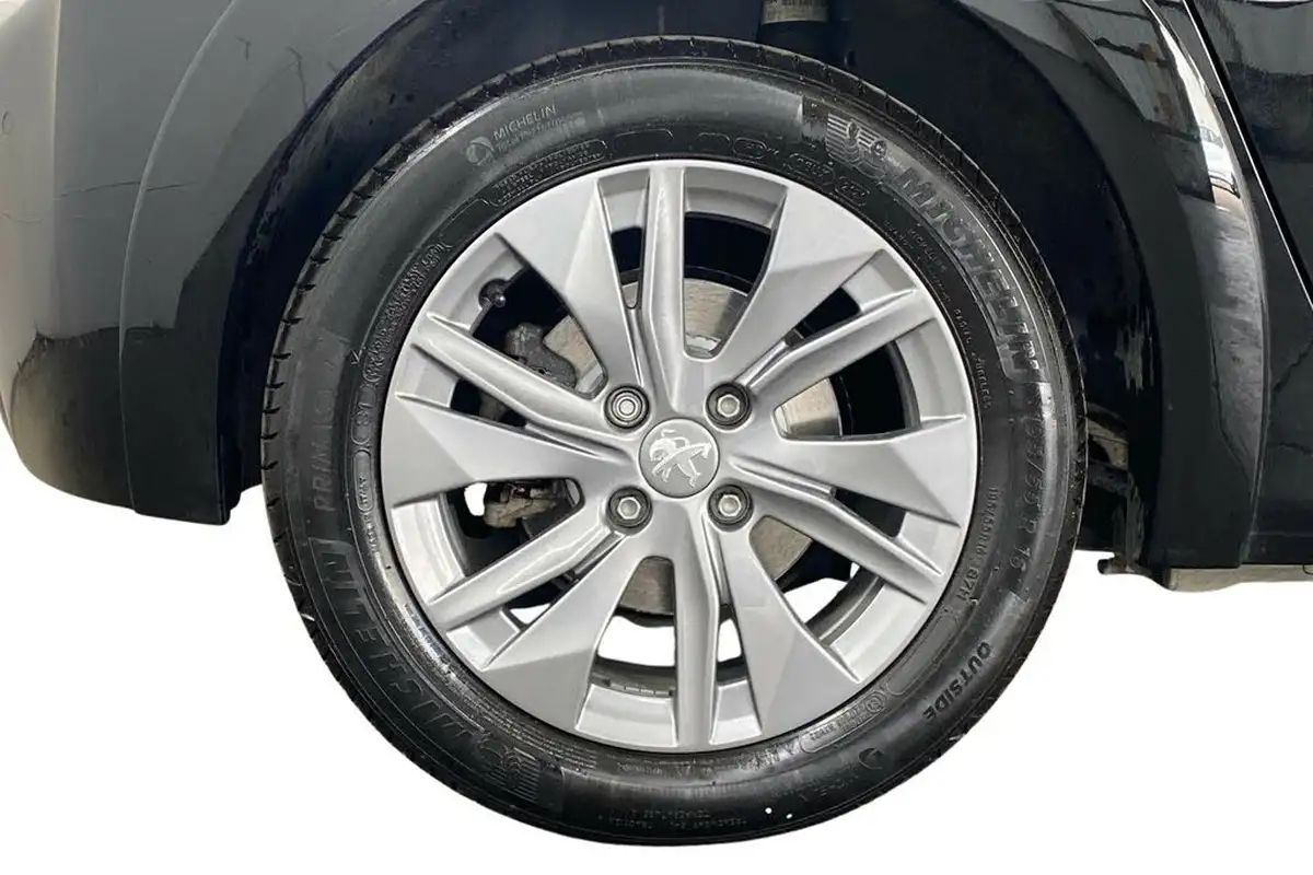 2021-peugeot-208-e-allure-premium-50kwh-big-9