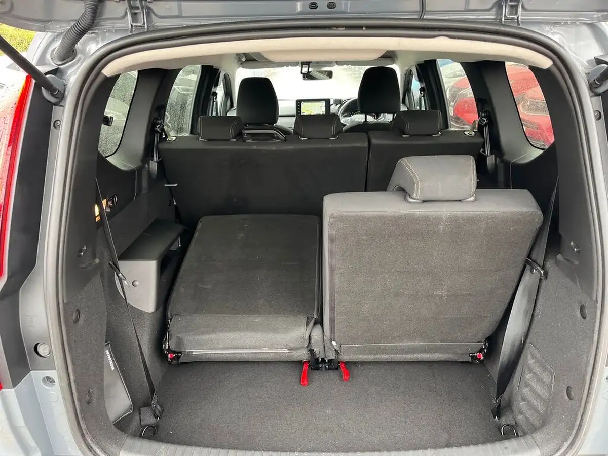 2024-dacia-jogger-16-tce-extreme-big-11