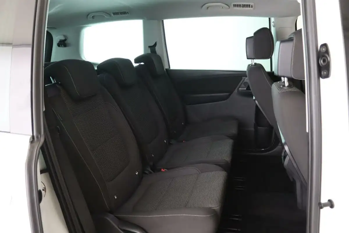 2020-volkswagen-sharan-20tdi-se-nav-150ps-dsg-big-13