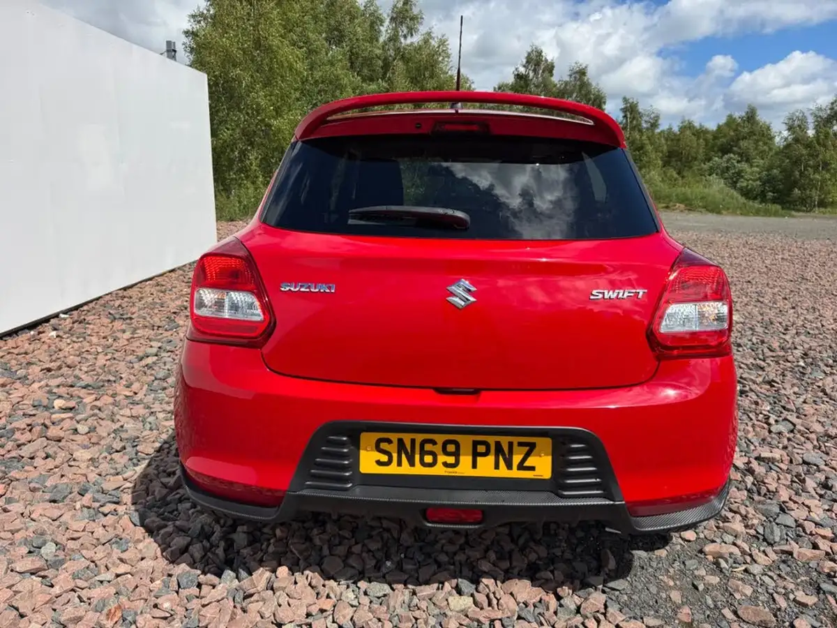 2019-suzuki-swift-12-dualjet-attitude-big-5