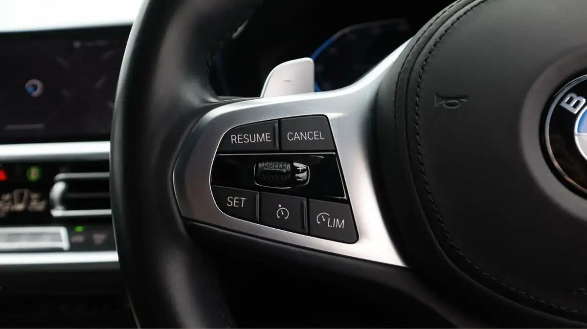 2021-bmw-3-series-20-330e-m-sport-tech-packpro-pack-saloon-4d-big-26