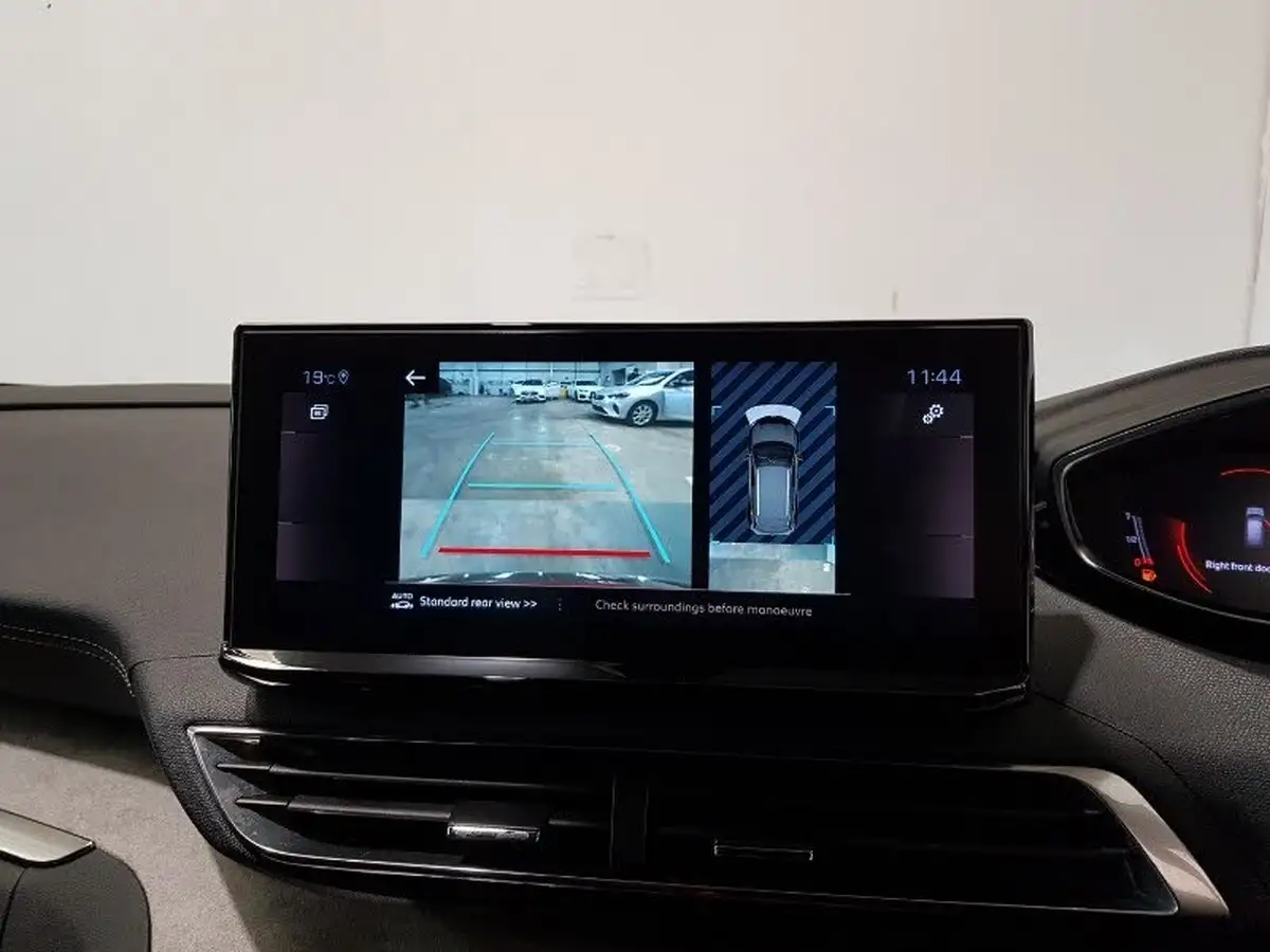 2021-peugeot-3008-suv-15-bluehdi-gt-big-10