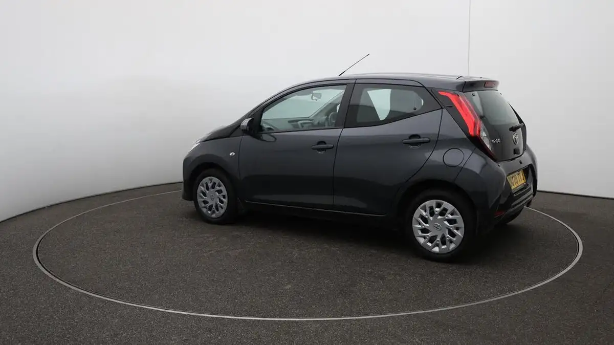 2020-toyota-aygo-10-vvt-i-x-play-tss-big-35
