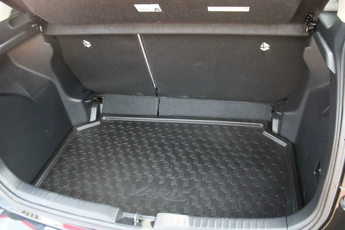 2023-toyota-yaris-15-vvt-i-excel-big-7
