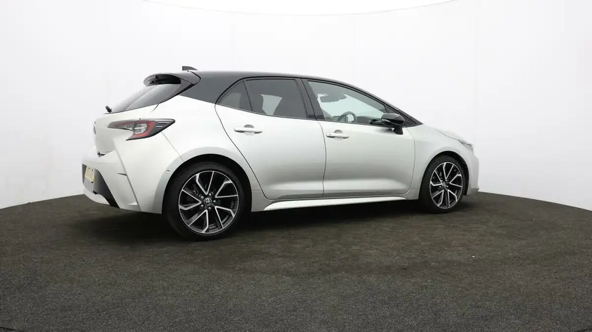2020-toyota-corolla-18-vvt-i-excel-trk-hatchback-big-34