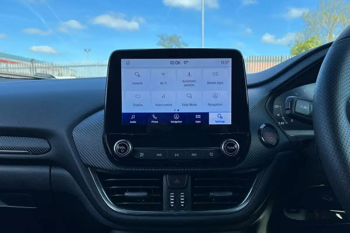 2023-ford-puma-suv-15-st-big-27