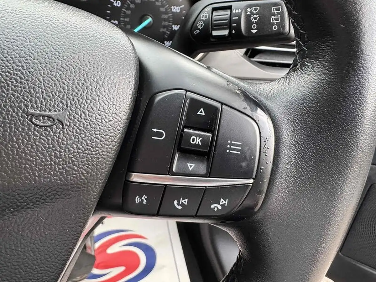 2020-ford-focus-15-active-hatchback-auto-big-29