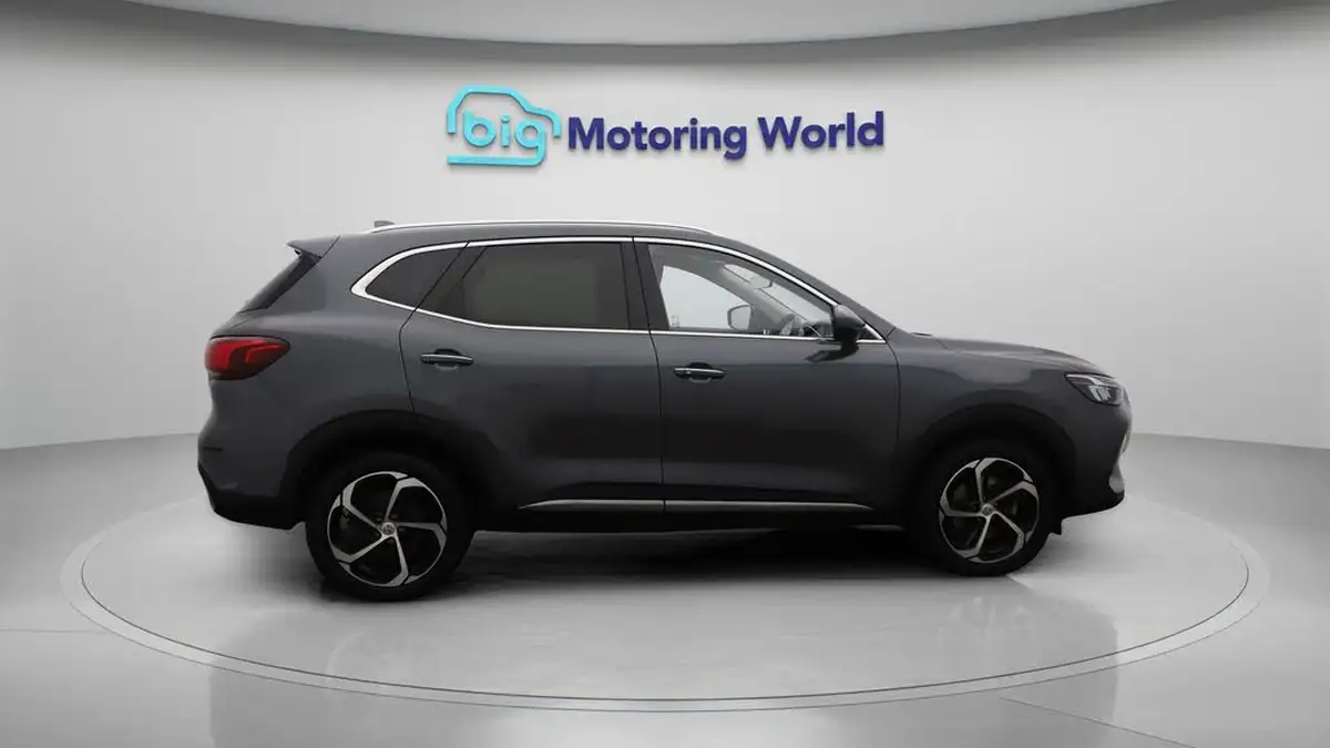 2024-mg-hs-15t-gdi-trophy-162ps-1490cc-big-8