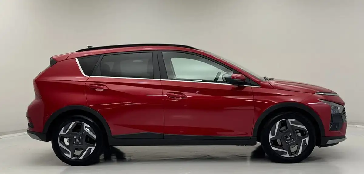 2024-hyundai-bayon-10-t-gdi-premium-100ps-two-tone-roof-big-9
