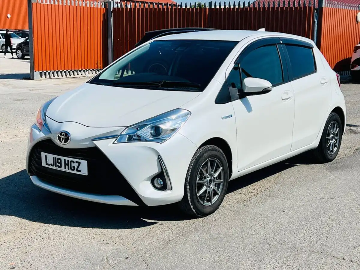2019-toyota-yaris-big-5