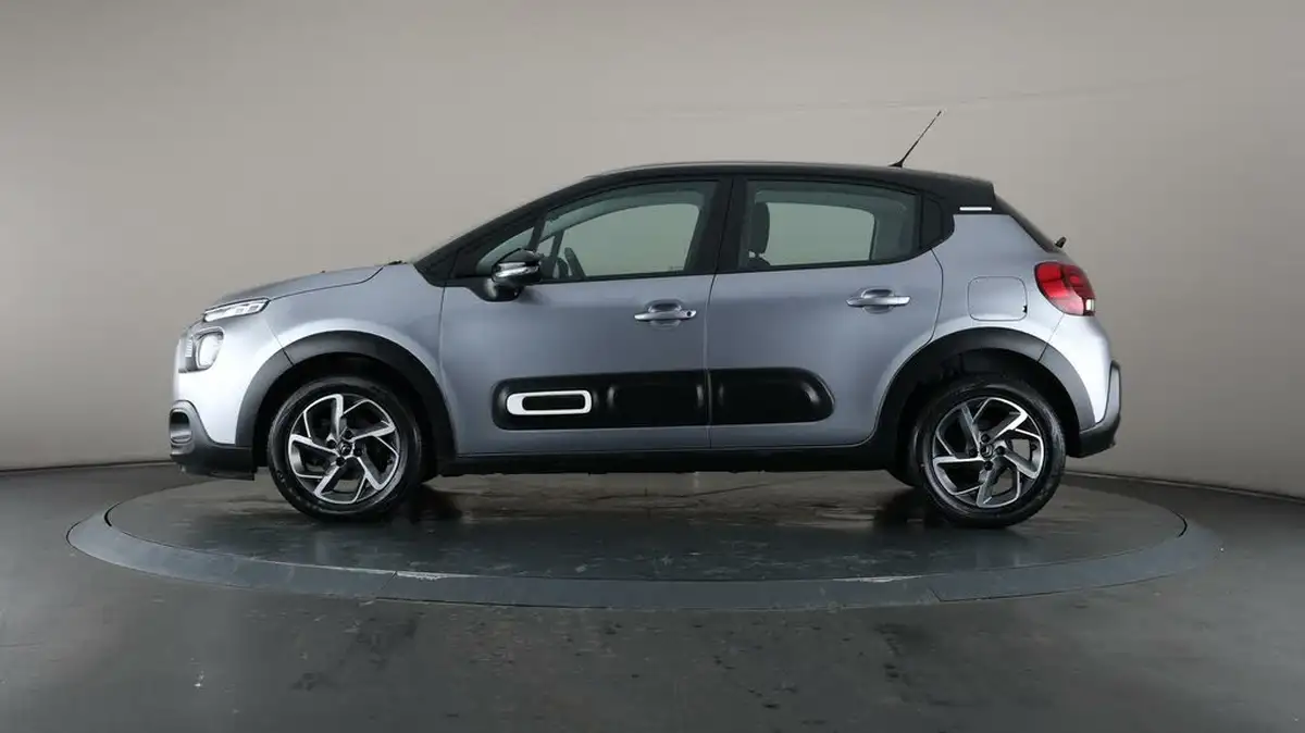 2021-citroen-c3-12-puretech-shine-83ps-big-4