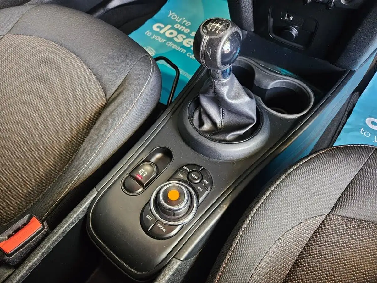 2018-mini-countryman-15-cooper-ss-big-26