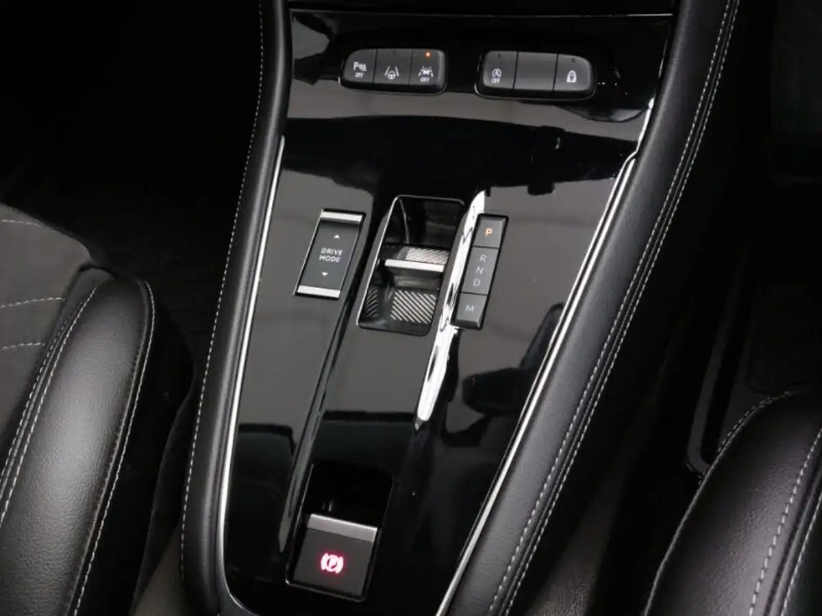 2023-vauxhall-grandland-12-ultimate-130ps-auto-big-14