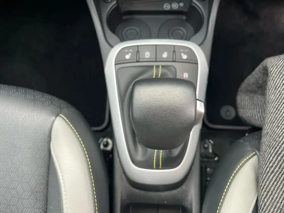 2023-kia-picanto-10-x-line-s-auto-seq-big-16