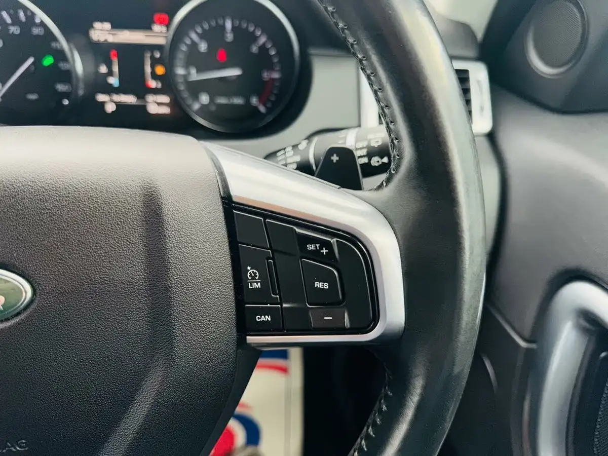 2015-land-rover-discovery-sport-20td4-se-tech-180ps-auto-big-25