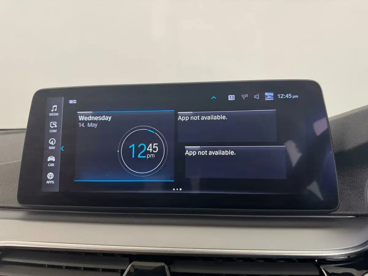 2021-bmw-5-series-20-530e-se-touring-5d-big-31