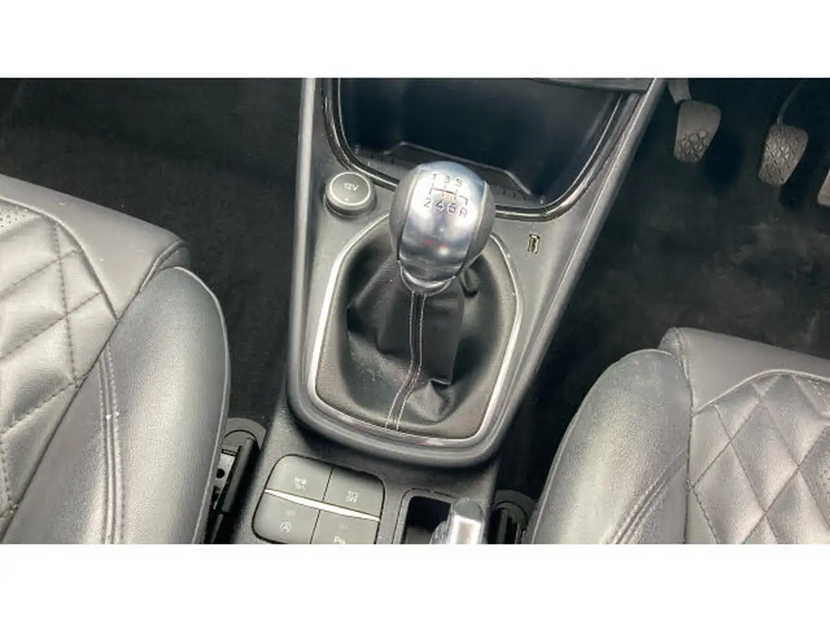 2022-ford-puma-suv-10-st-line-vignale-125ps-big-12