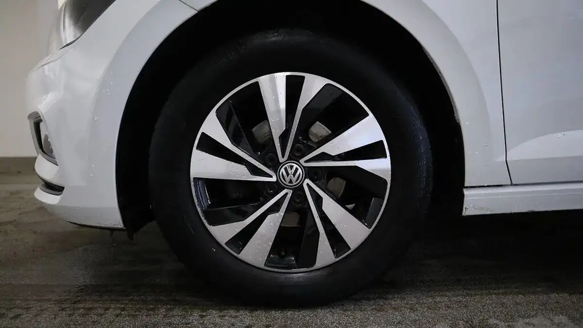 2019-volkswagen-polo-10-tsi-se-ss-big-5