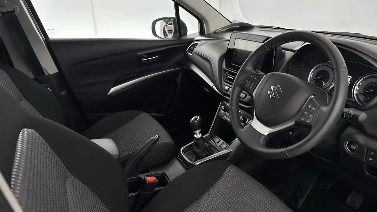 2023-suzuki-s-cross-14-boosterjet-motion-big-9