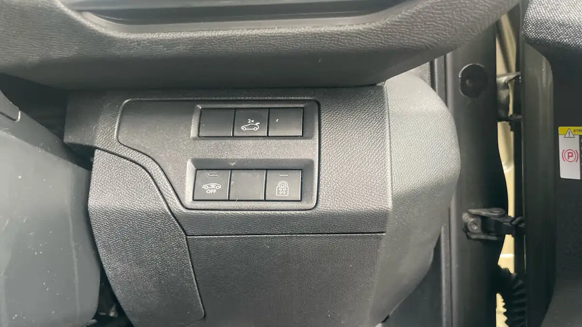 2018-peugeot-5008-suv-12-puretech-gt-line-premium-big-32