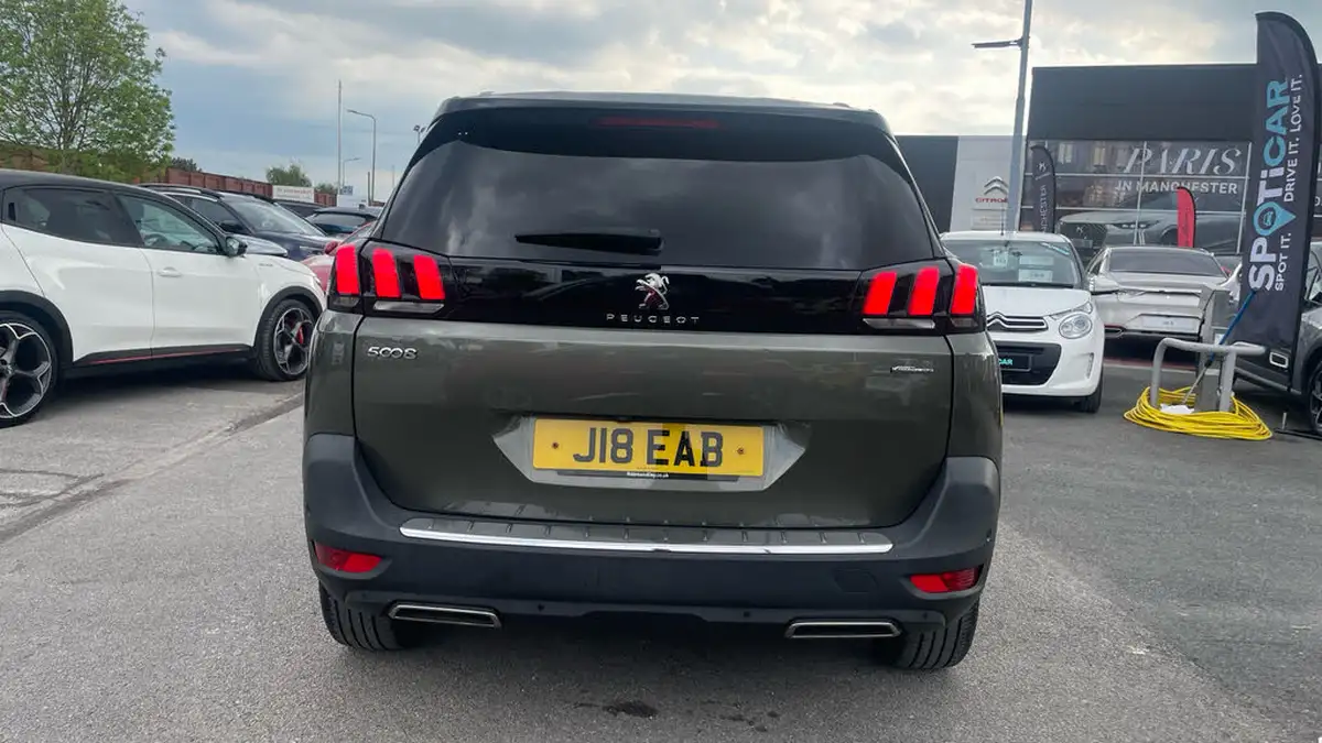 2018-peugeot-5008-suv-12-puretech-gt-line-premium-big-8