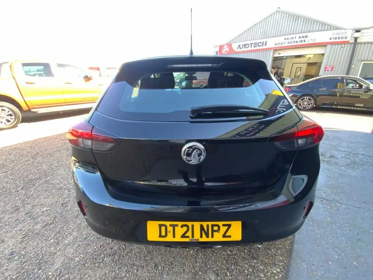 2021-vauxhall-corsa-12i-se-premium-big-3
