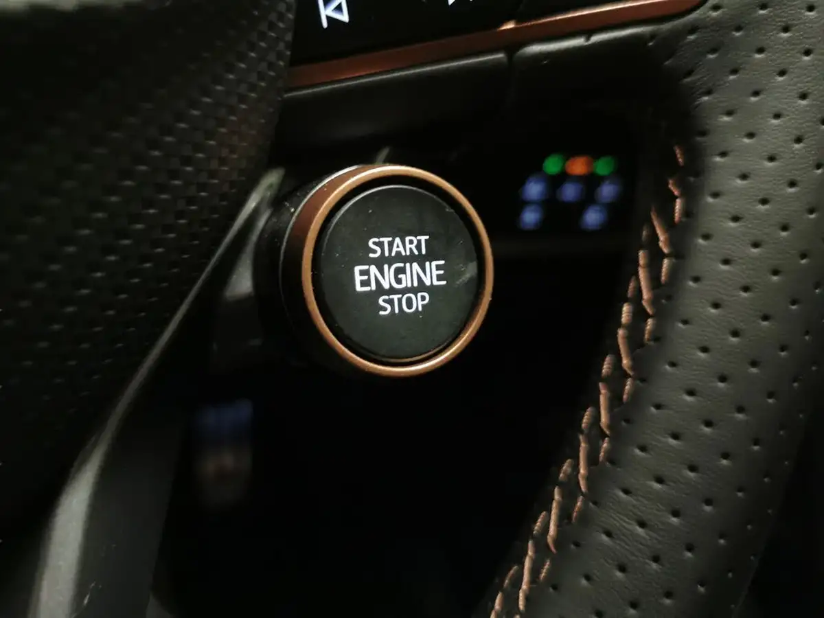 2023-cupra-leon-nf-20-tsi-vz3-300ps-hatchback-big-21
