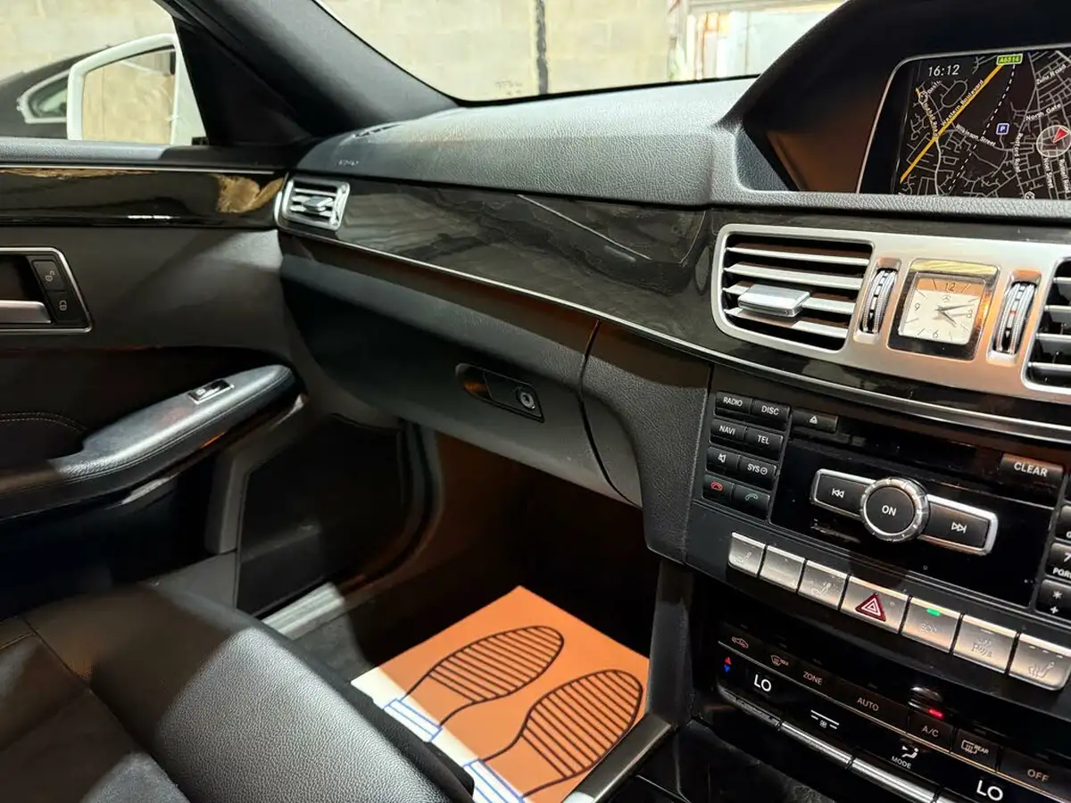 2014-mercedes-benz-e-class-21td-e250-cdi-amg-sport-21cdi-saloon-4d-big-35