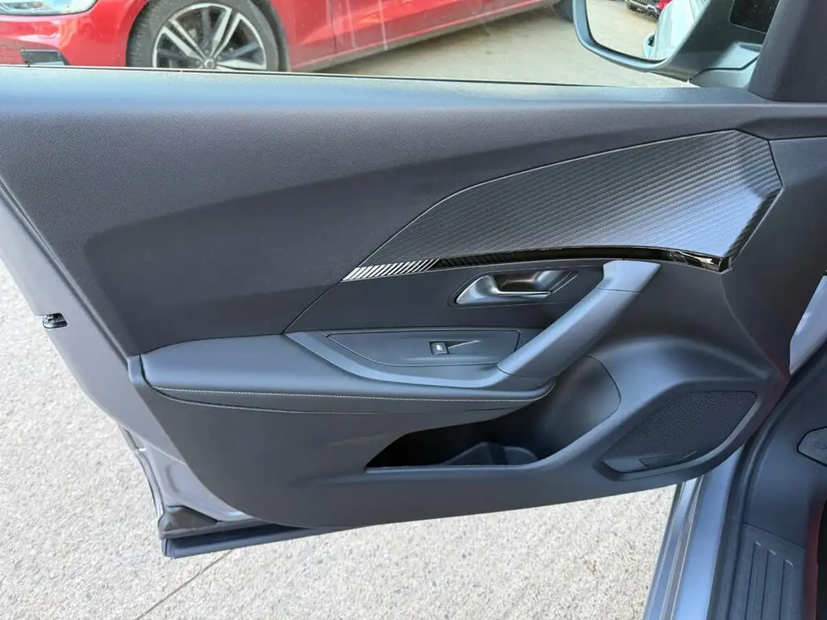 2025-peugeot-2008-suv-12-puretech-allure-130ps-eat8-big-51