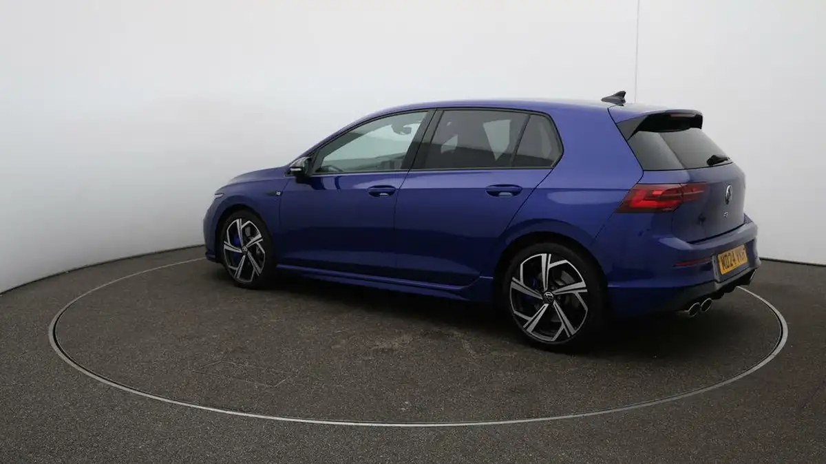 2024-volkswagen-golf-20-tsi-r-320ps-hatchback-big-63
