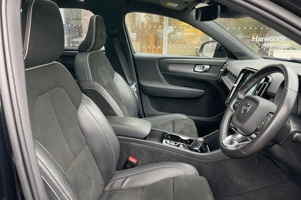 2021-volvo-xc40-15-t5-r-design-pro-262bhp-big-24